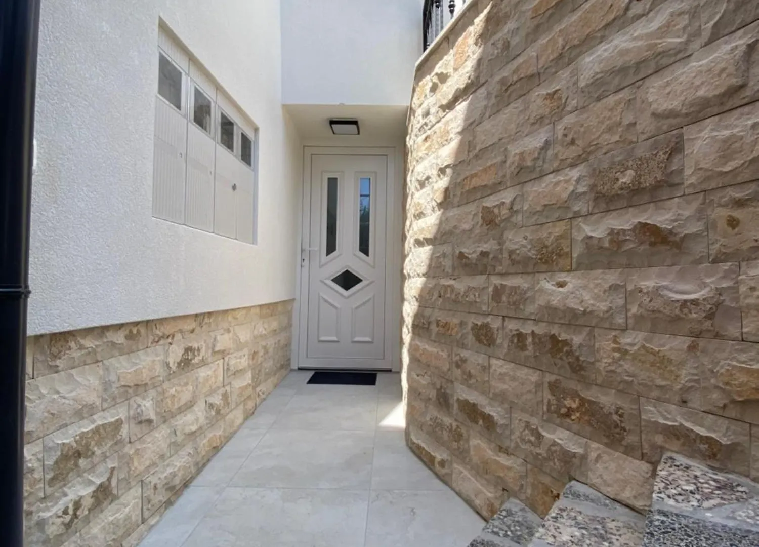 D&M Apartments 0*, Palit Croatia